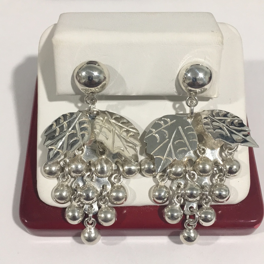 Sterling Silver Vintage Grape 🍇 Vine Earrings - Picture 4 of 5